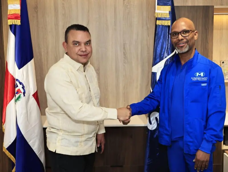 Mingking&uuml;eis Maarlem Castillo es el nuevo director del hospital Salvador B. Gautier