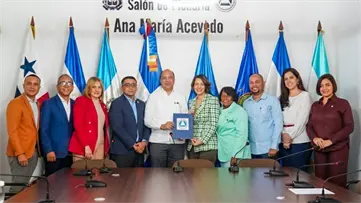 Parlacen y UASD avanzan en alianza acad&eacute;mica sobre integraci&oacute;n regional