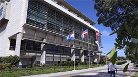 PN y Ministerio P&uacute;blico investigan muerte de hombre en Boca Chica