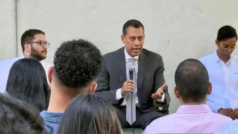 Guido G&oacute;mez Mazara alerta sobre crisis de ideas en la pol&iacute;tica dominicana