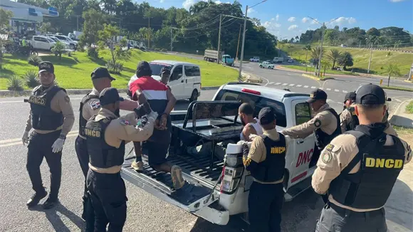 DNCD desmantela punto de drogas en Punta de Villa Mella