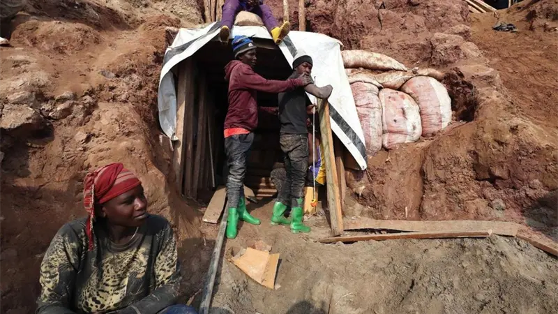 Al menos 11 muertos por el derrumbe de una mina en el sur de la RD del Congo