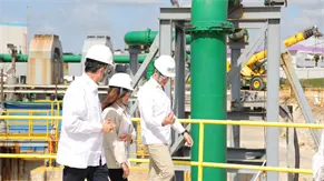 Inversi&oacute;n energ&eacute;tica estadounidense en RD supera los US$2,400 millones, resalta AES ante embajadora