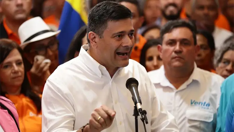 Excarcelan al exdiputado opositor Freddy Superlano en Venezuela