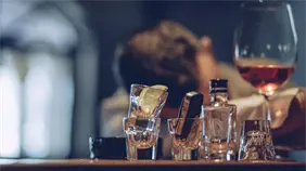 Cient&iacute;ficos identifican alteraciones gen&eacute;ticas clave en el cerebro de personas alcoh&oacute;licas