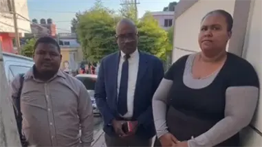 Imponen tres meses de coerci&oacute;n a pareja se&ntilde;alada  por quemar manos a menor