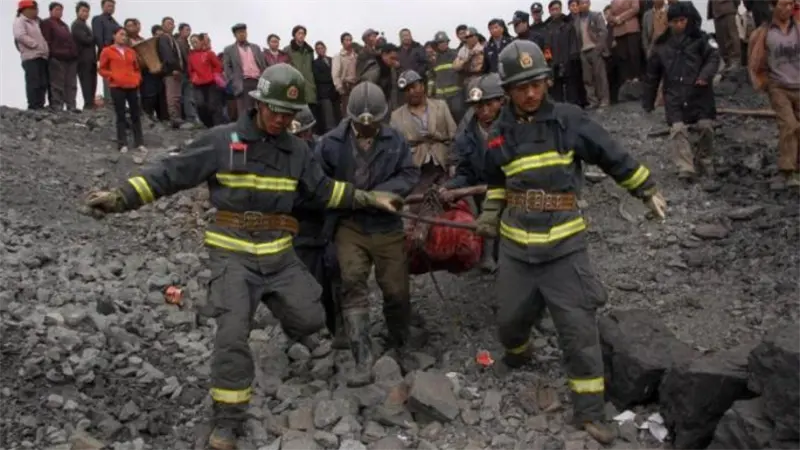 Mueren siete trabajadores tras un accidente en una mina de oro en el este de China