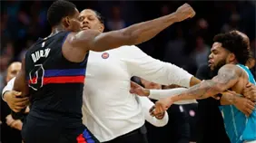 Tremenda pelea entre Pistons y Hornets en partido de la NBA deja cuatro jugadores expulsados