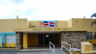 Directora denuncia actos vand&aacute;licos en escuela Padre Brea de San Francisco de Macor&iacute;s