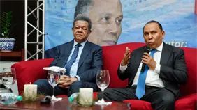 "Nunca pens&eacute; ser Procurador General, pero el contacto con los internos me conmovi&oacute;", relata Radham&eacute;s Jim&eacute;nez en presentaci&oacute;n de libro