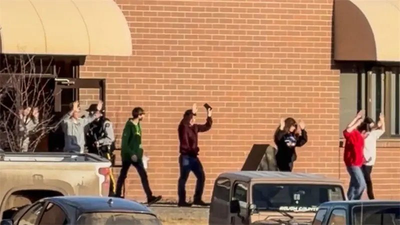 La Polic&iacute;a identifica a mujer de 18 a&ntilde;os como autora del tiroteo en una escuela de Canad&aacute;