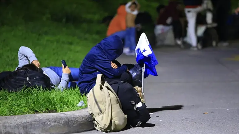 Ocho de cada diez hondure&ntilde;os retornados descartan volver a emigrar a EEUU, seg&uacute;n encuesta