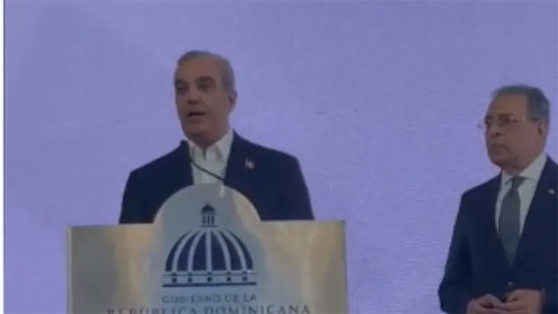 Abinader dice que ser&aacute; el primero en subir a la L&iacute;nea 2-C ante temor de ciudadanos