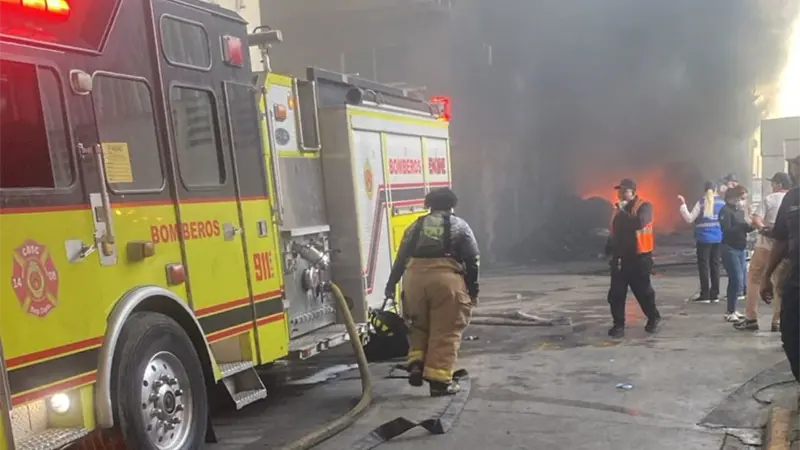 911 informa incendio en f&aacute;brica de pl&aacute;sticos en Haina no deja heridos