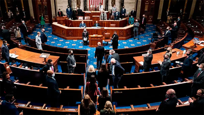 C&aacute;mara baja de EE.UU. vota a favor de revocar aranceles de Trump contra Canad&aacute;