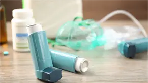 Inhalador de triple terapia reduce riesgo de ataques graves de asma