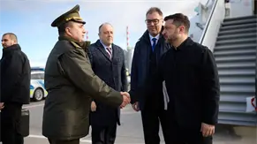 L&iacute;deres europeos se re&uacute;nen con Zelenski para abordar el proceso de negociaci&oacute;n con Rusia