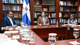 Gabinete de Salud se re&uacute;nen con gremios de enfermer&iacute;a para abordar demandas del sector