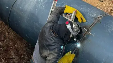 Interconectan tuber&iacute;a por paso a desnivel en Plaza de la Bandera; bajar&aacute; presi&oacute;n este fin de semana