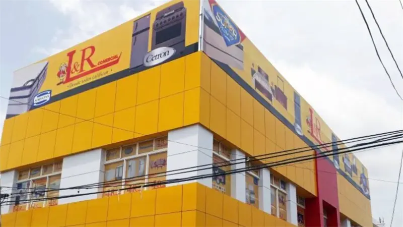 Incendio afecta tienda de L&R Comercial en Villa Mella; empresa agradece que no hubo personas heridas