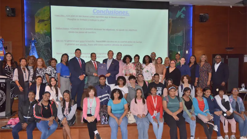 UASD pone en debate la vigencia del ceremonial y protocolo en la era digital