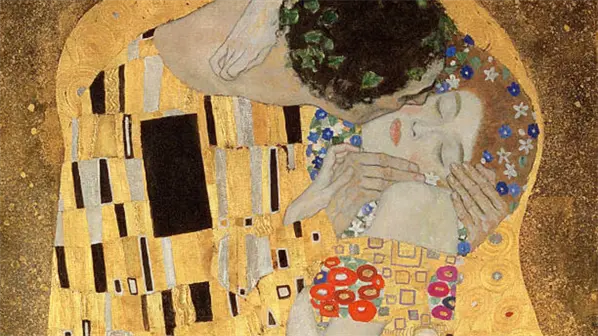 Besarse ante El Beso de Gustav Klimt, una cita de San Valentín que combina amor y arte