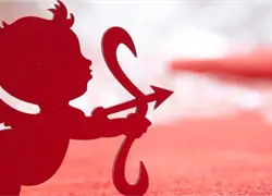 El amor se siente en las calles: San Valentín llena las tiendas