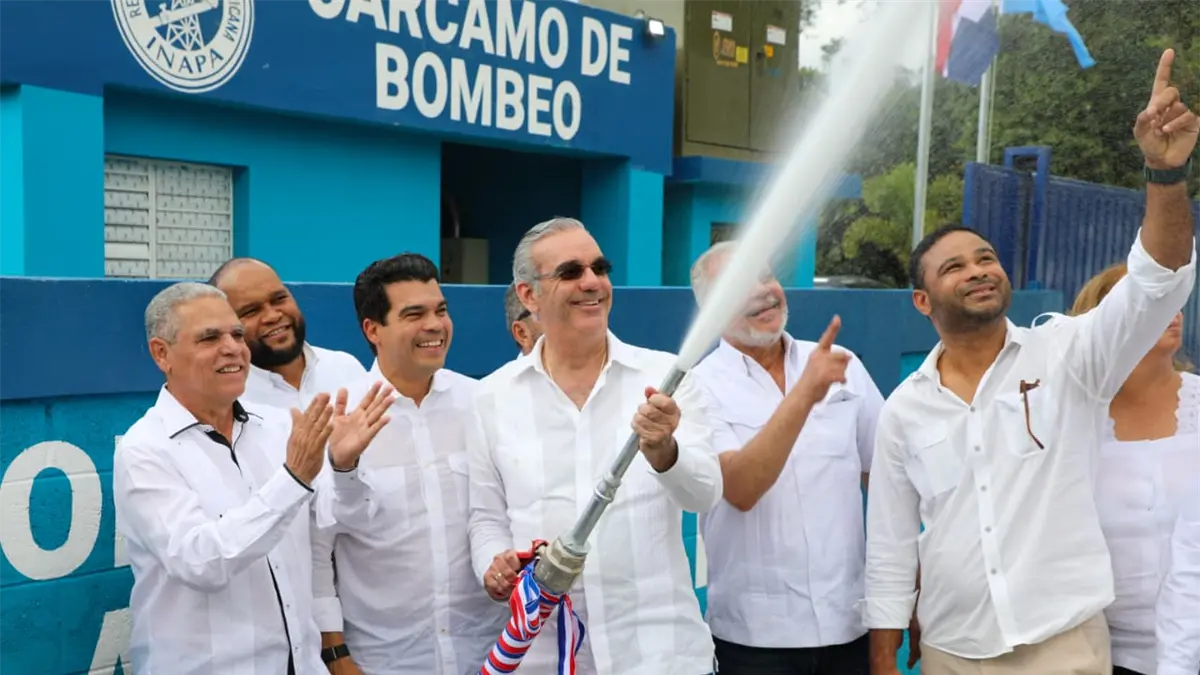 Presidente Luis Abinader deja en operación acueducto de Villa Altagracia que beneficiará a más de 73,000 habitantes