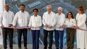 Abinader inaugura moderno mercado municipal en Hig&uuml;ey
