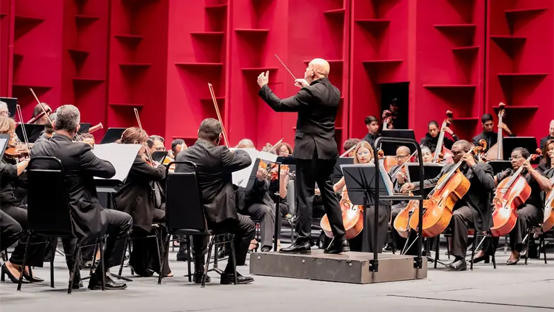 Noche magistral: Beethoven y la solidaridad de Promapec conquistan el Teatro Nacional