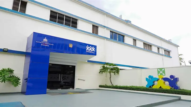 Contrataciones P&uacute;blicas rechaza interpretaci&oacute;n sobre contratos de excepci&oacute;n en el Seguro Nacional de Salud