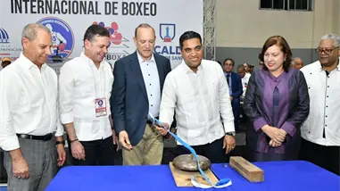 Ministro de Deportes aporta RD$ 1.3 millones para Copa de Boxeo