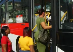 Contin&uacute;an las dificultades en el corredor Independencia en su segundo d&iacute;a de operaciones