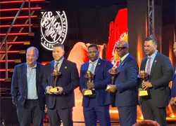 Cinco leyendas ingresan al Sal&oacute;n de la Fama del B&eacute;isbol Latino