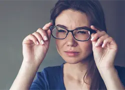 La visi&oacute;n de cerca en ambientes de poca luz, una nueva teor&iacute;a sobre la causa de la miop&iacute;a