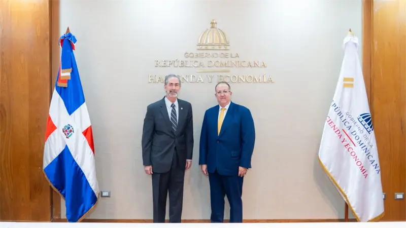 Hacienda y FIBA firman acuerdo para la lucha contra lavado de activos en juegos de azar