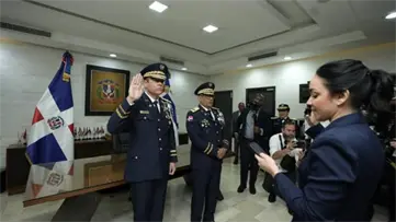 Andr&eacute;s Cruz asume mando en la Polic&iacute;a Nacional