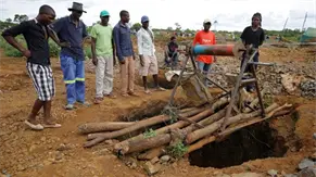 Mueren 37 personas en mina del centro de Nigeria tras inhalar mon&oacute;xido de carbono