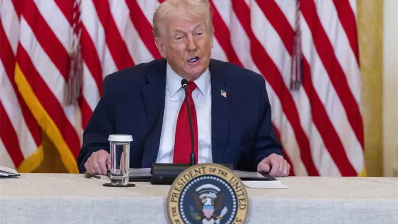 Trump recibe a representantes de m&aacute;s de 40 pa&iacute;ses en primera reuni&oacute;n de su Junta de Paz