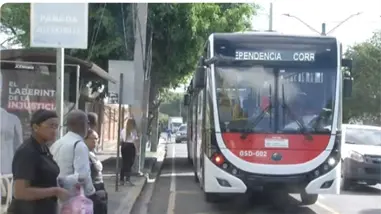 Por 35 pesos pasajeros podr&aacute;n usar metro y autobuses