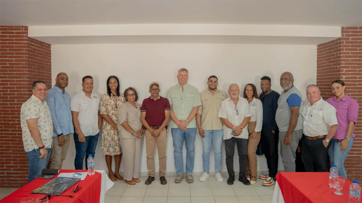 Manuel Coppi continuará al frente del Clúster Turístico de Boca Chica tras renovación directiva