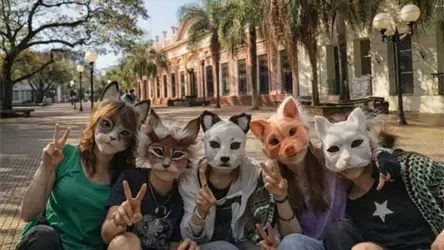 J&oacute;venes que se identifican y act&uacute;an como animales: llega a Espa&ntilde;a el fen&oacute;meno therian