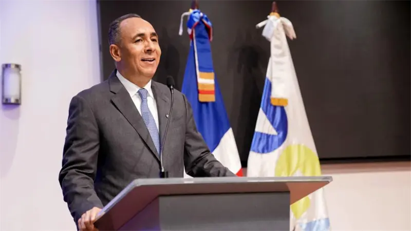 Director de Aduanas destaca puerto digital de Google como hito para RD