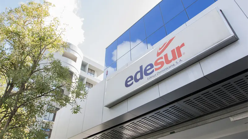 Edesur Dominicana informa trabaja para solucionar aver&iacute;a en varios circuitos de la subestaci&oacute;n Los Prados
