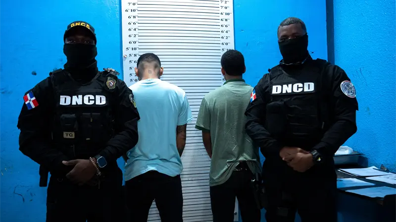 Dos dominicanos enfrentan extradici&oacute;n por delitos de robo, fraude y porte ilegal de arma