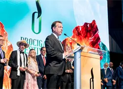 Procigar reconoce a Ito Bison&oacute; por su respaldo al sector tabacalero durante su gesti&oacute;n en el MICM