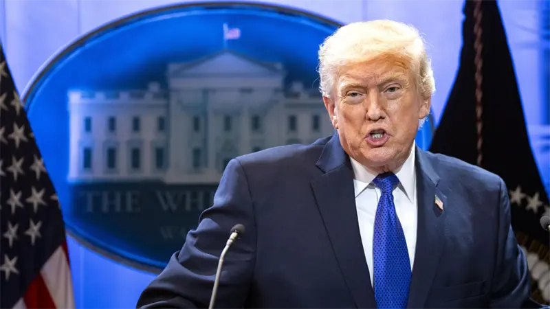 Trump dice que subir&aacute; el nuevo arancel global a un 15 %