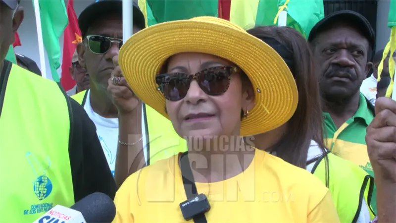 Organizaciones de izquierda marchan en defensa de la soberan&iacute;a y contra la injerencia extranjera