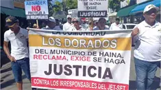 Marchan hasta el mural de los ca&iacute;dos en Haina para exigir justicia por las v&iacute;ctimas del caso Jet Set y el fin de la impunidad