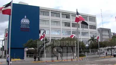 Trabajadores analizan el nuevo pacto laboral del siglo XXI